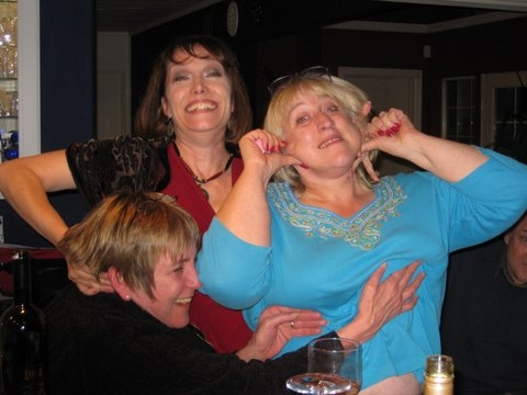 The Three Stooges
Kris Knox - will never make as a bras fitter,
Face lift help from Jane for Veva
