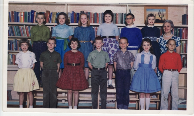 Top row: Tom Pagenstecher, Ann McCormick, Mary Crawford, Lauri Hein, Paul Schlessinger, Ellen Wood, Mrs Fix.
Bottom row; Jane Lee, Daniel Janzer, Ann Durkheimer, North Cheatham, Scott McKinley, Margie Buell, Steven Babson.