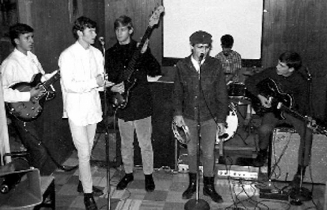 From Left, Tom Pagenstecher, Calvin Crowley(68),Robin Norwood(68), Singer Bart Bishop, Drummer Matt Milner? and Craig Dixon