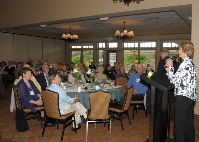 Chris McEachron Hanson addessing the reunion gathering