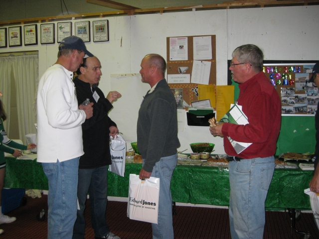 Jim Long 74, Ron Cale 74, Larry Jones 73, and Keith Davis 73.
