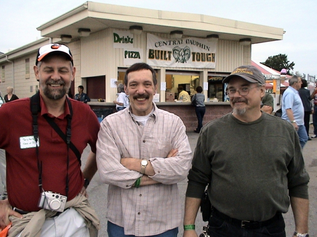 Did someone call the Three Stooges?