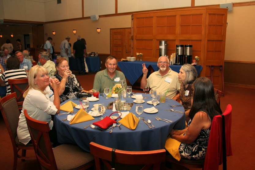 Blanche Tabor, Susan Singhose (Groshong), Mr. Singhose, Bob Barnett, Patsy Barnett (Wiley), Pat Moen.
