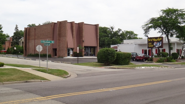 Scandinavian Ski Shop - Waukegan Road