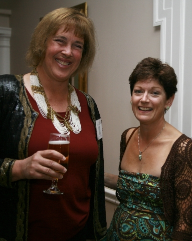 Sue Smithson, Jorie MacKinnon