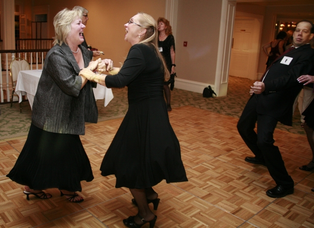 Carol Hultgren, Jennifer Scalbom