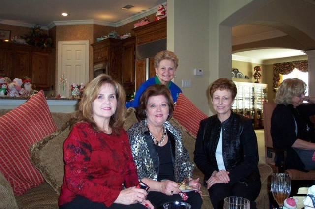 2010 Dixie Chicks Christmas Party: Dixie Souder, Judy Riggs, Lynnelle Morelock and Joann Selvia.