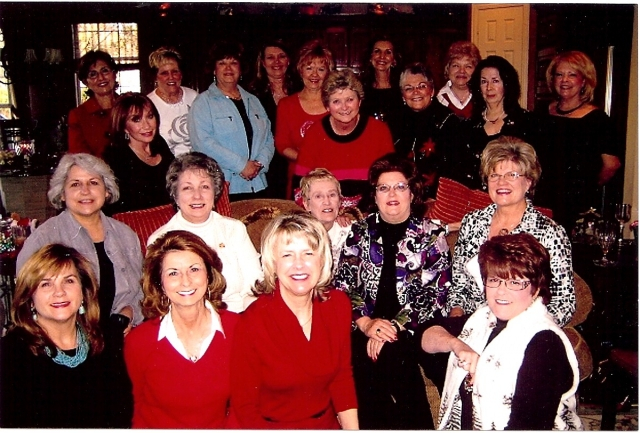 Front row: Dixie, Sharon Russell, Wendy, Carolyn Hamilton.
2nd row: Judy Carrothers, Terri Knight, Tempie Shelton, Judy Riggs, Karen Gooch.
Back row: Glasgow, Sherry Hill, Paula Mikel, Dianne James, Moser, Kathy Vernon, Gail Ince, Joy Bowman, Clara Jo,