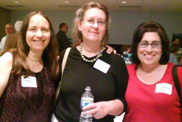 Feelin Groovy!
Phyllis Friedman, Marilyn Sieber, Sharon Wasserman Caster