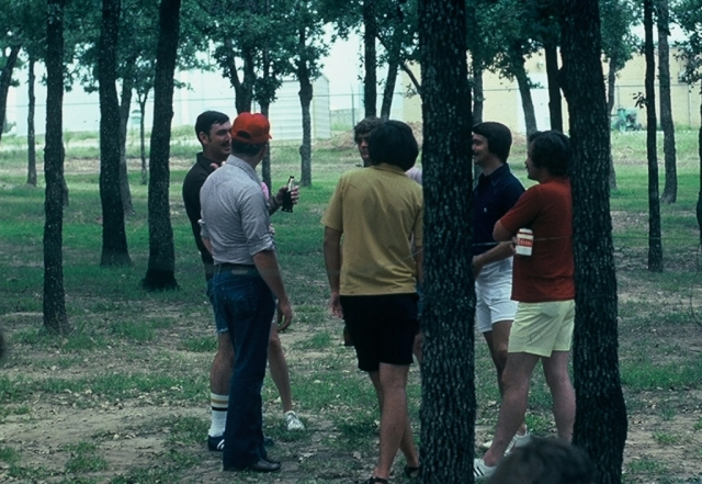 (049) 1975 Reunion Picnic Event: Johnny Edgington, Durwood Williams (red cap), partial view of Johnnny Roland, bobby Haynes (yellow), Dane Martin, Don Gardner.