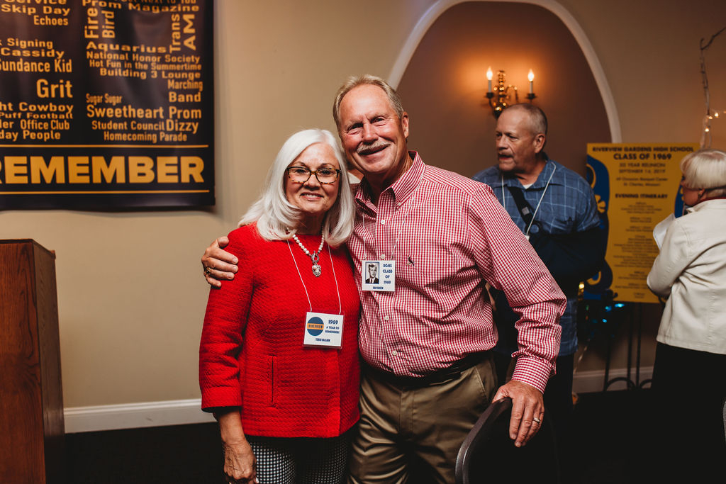 Center Front: Terri McLain and Dan Green; Back Right: Jerry Wildman and Joyce Wildman