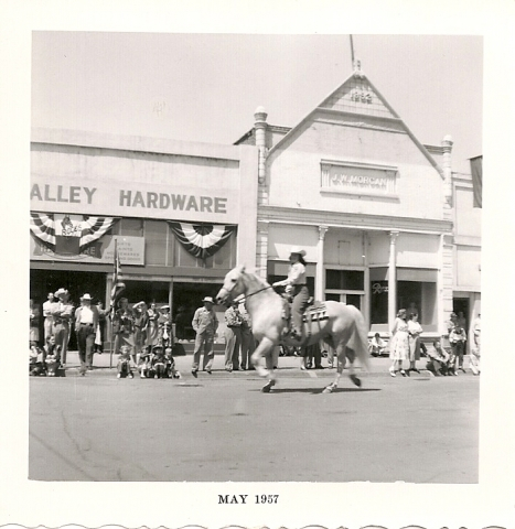 Parade in Waitsburg Sharon Weathers Wagonette