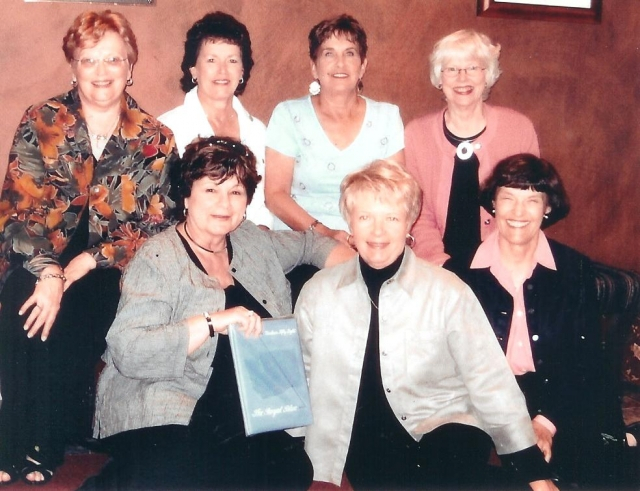 May 2006 - Lunch with girlfriends in Seattle  -  
Rosemary Foss Lee, Pat Herring Lucarelli, Martha Fleenor Ray (58), Shan Beck Miller, Shirley Weathers Gwinn, Sharon Weathers Clements, Elaine Logan Knapp