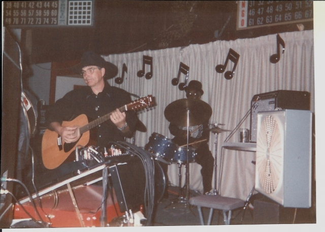 Gary Wolfe and the Percolators warming up