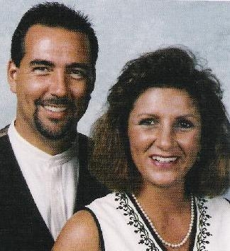 Leslie Feducia (Louvier) & husband, Mark
