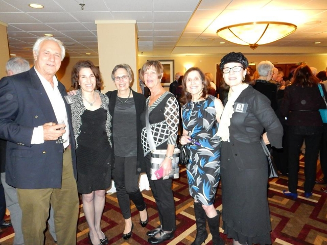 Jim Wallen, Linda Sargon Bentley, Ruthanne Striar Singal, Karen Stern Bertman, Dinah Sargon Gilburd and Connie Adler Levi 