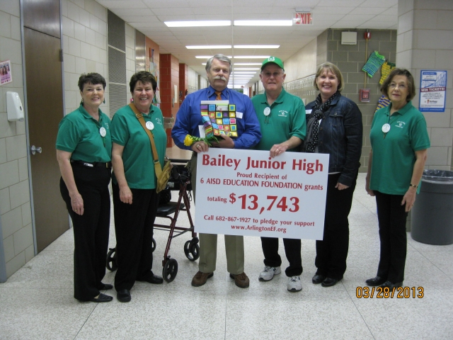 AHS Alumni presents a $2000 grant for the Arlington Education Foundation recipient, Mike Wyant, science teacher at Bailey Jr. High 4.2013
