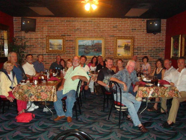 Saturday night dinner...the whole crew...with the exception of Lumpy who had a dentist appointment in New Jersey