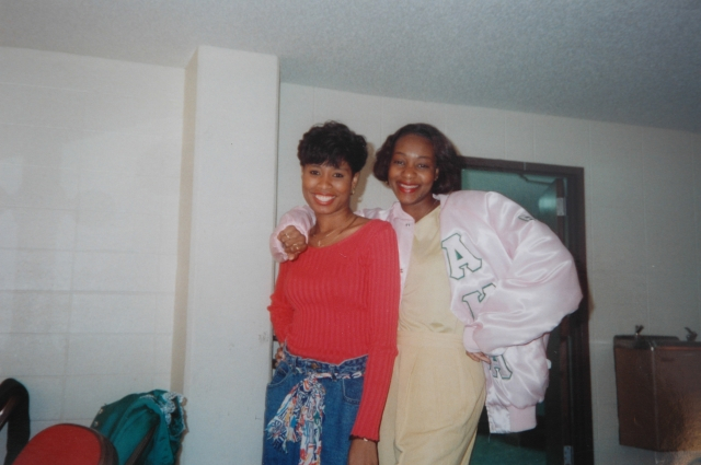 SHELANDA & TAMARA