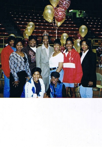 Deltas at Homecoming Pep Rally 1995