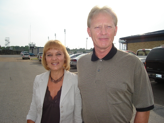 Terry and Gayle Braddock Searcy.