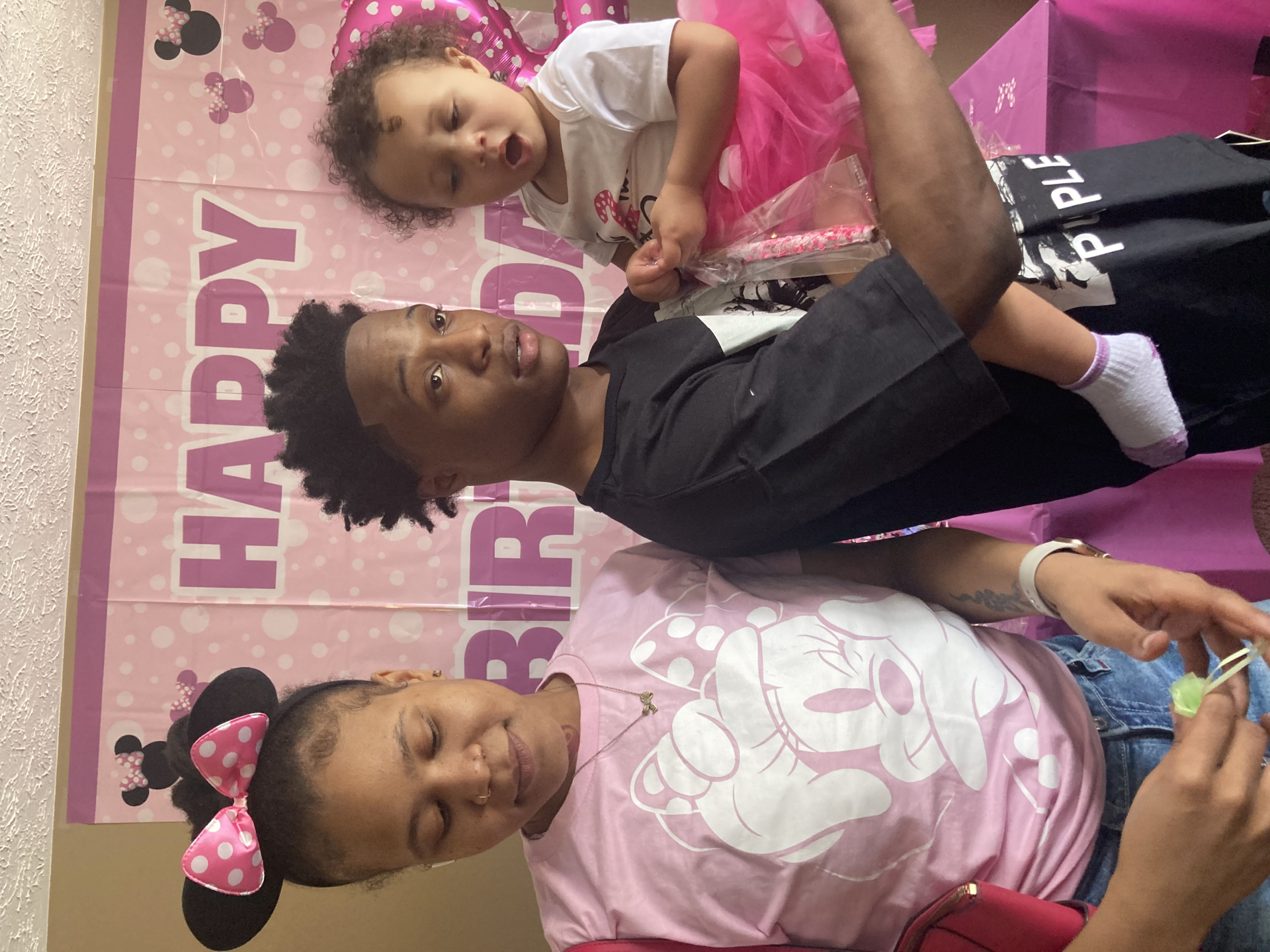 Larry lll, Symone, Ulora