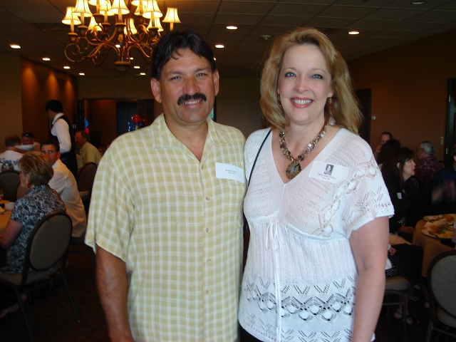 Rafael and Debra Bain Flores enjoy Canards.
