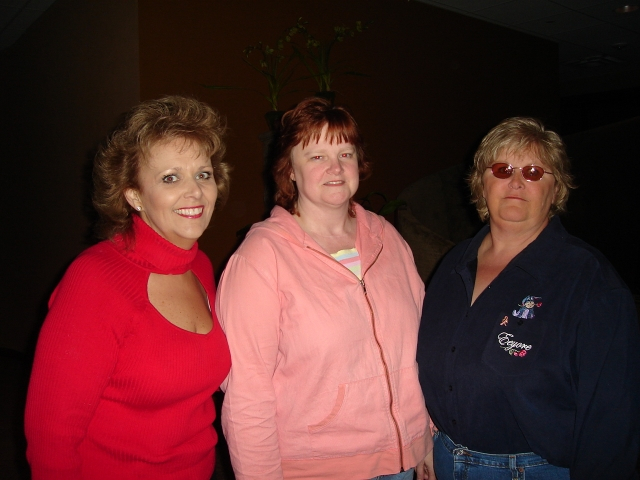 Tomeca Hart Wright, Debbie Hollis Cannon and Mary Hill Bruce came as a group to Carnards.  Smile girls!