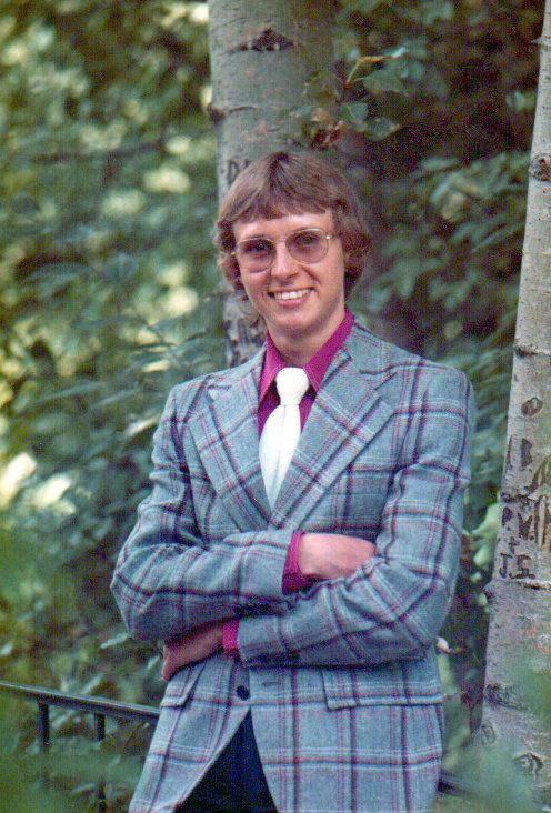 Where is Tom Wolfe now? ...Living in Perth WA, Australia