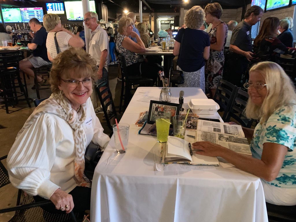 Linda Scarbrough and Sandy Boyd enjoying each others company at One Under!
