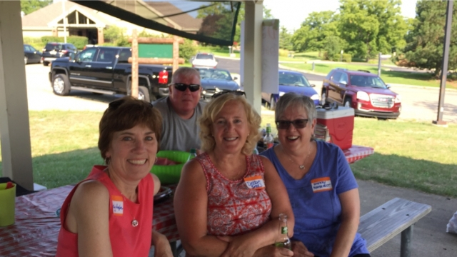 Kathy Hafer, Debbie Brooks, Sherri Roosevelt and is that Steve Wimsatt ?