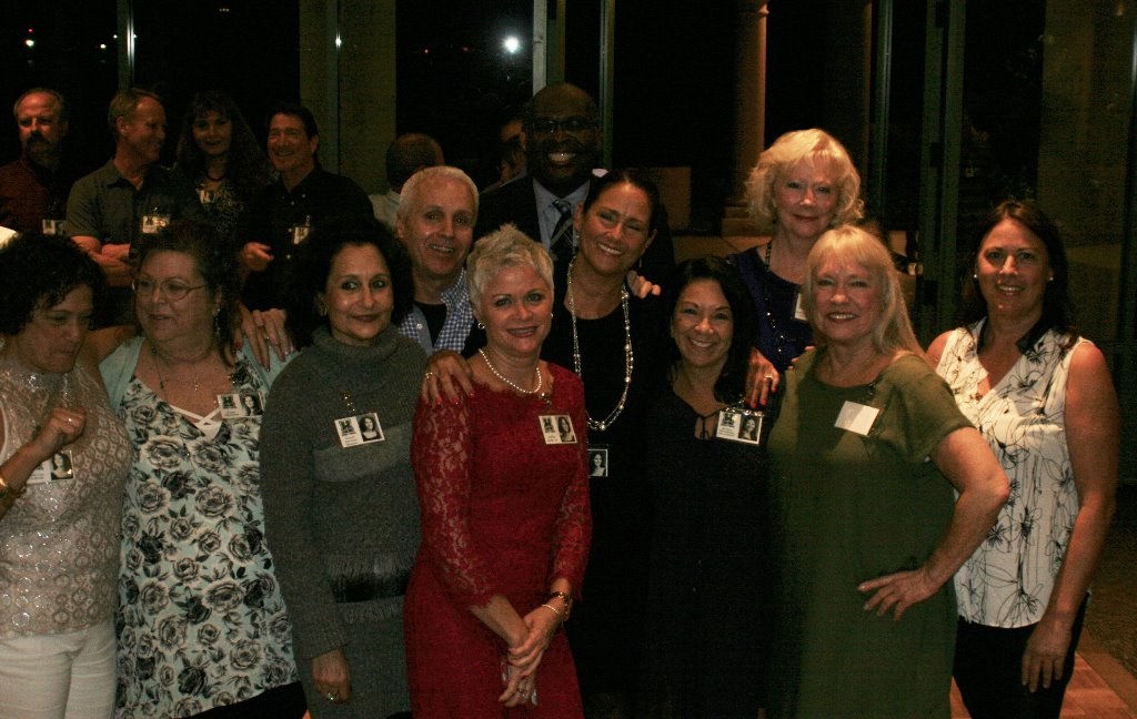 Julie Cox, Dawn Piper, Noemi Forman, Deddie Dodge, Barb, Kathy, Indy
Back row: Rick Persichelli, Lorin Gorman, Debbie Kohl