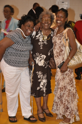 Denise Dudley, JAW Class of 1969, with mother Helen Burrus and sister, Janice Dudley