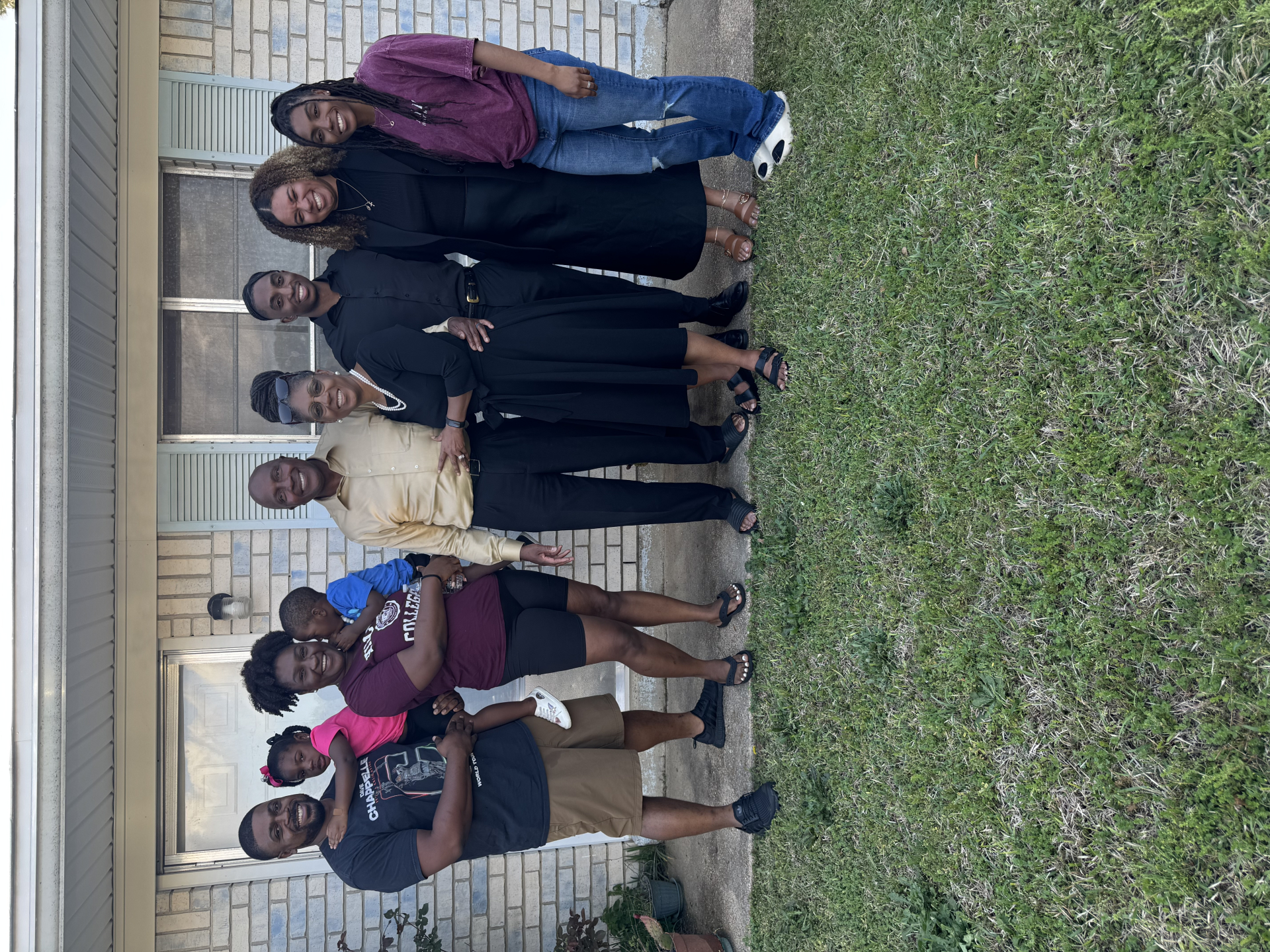 Booker and Ina White Family of Nine