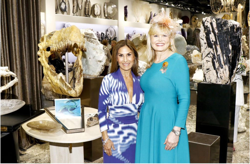 MH Reveal Party Chairs
Joni Krieg and Regina Bruce 2020