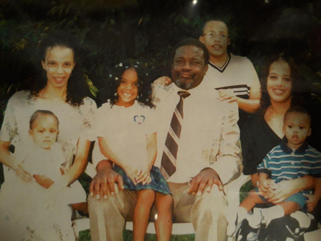 (left-right): Auset Maat, Josette, DeJanae, Mack, Lil Mack, Angelique, Troy.