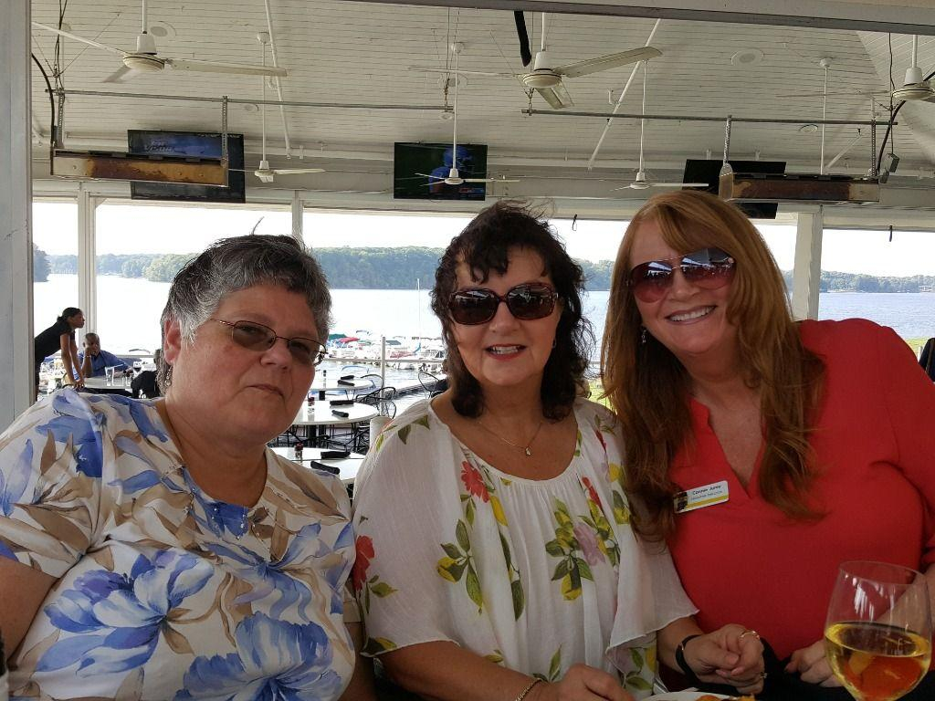 Marilyn White, Dee Young, Connie Jurey