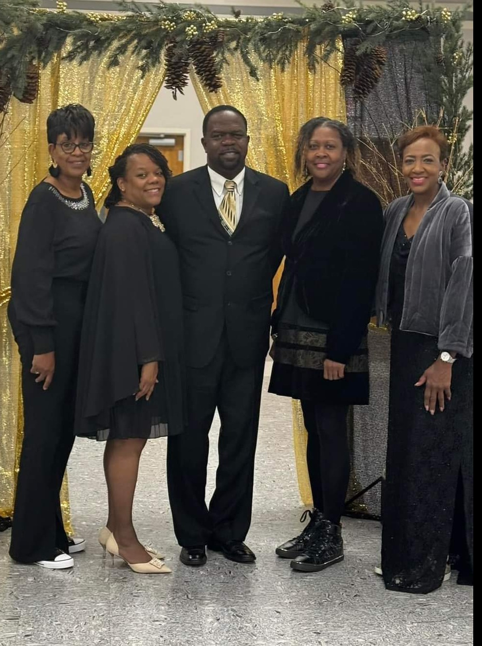 Classmates gather at church banquet