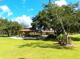 Twin Lakes Park Sarasota: Pavilion