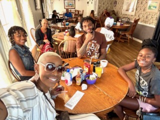 Jamecia & Jarik at Breakfast