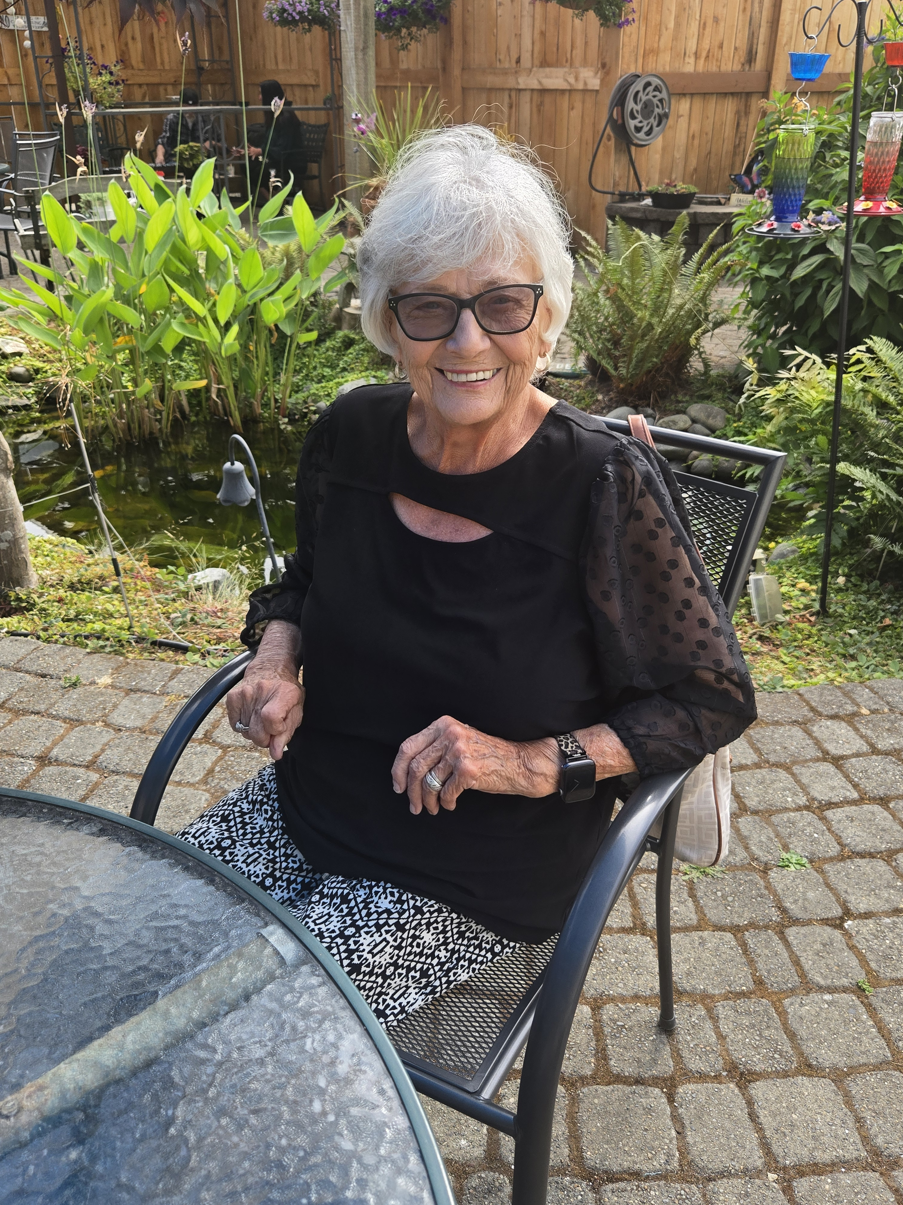 Linda (Hardy) Hoff