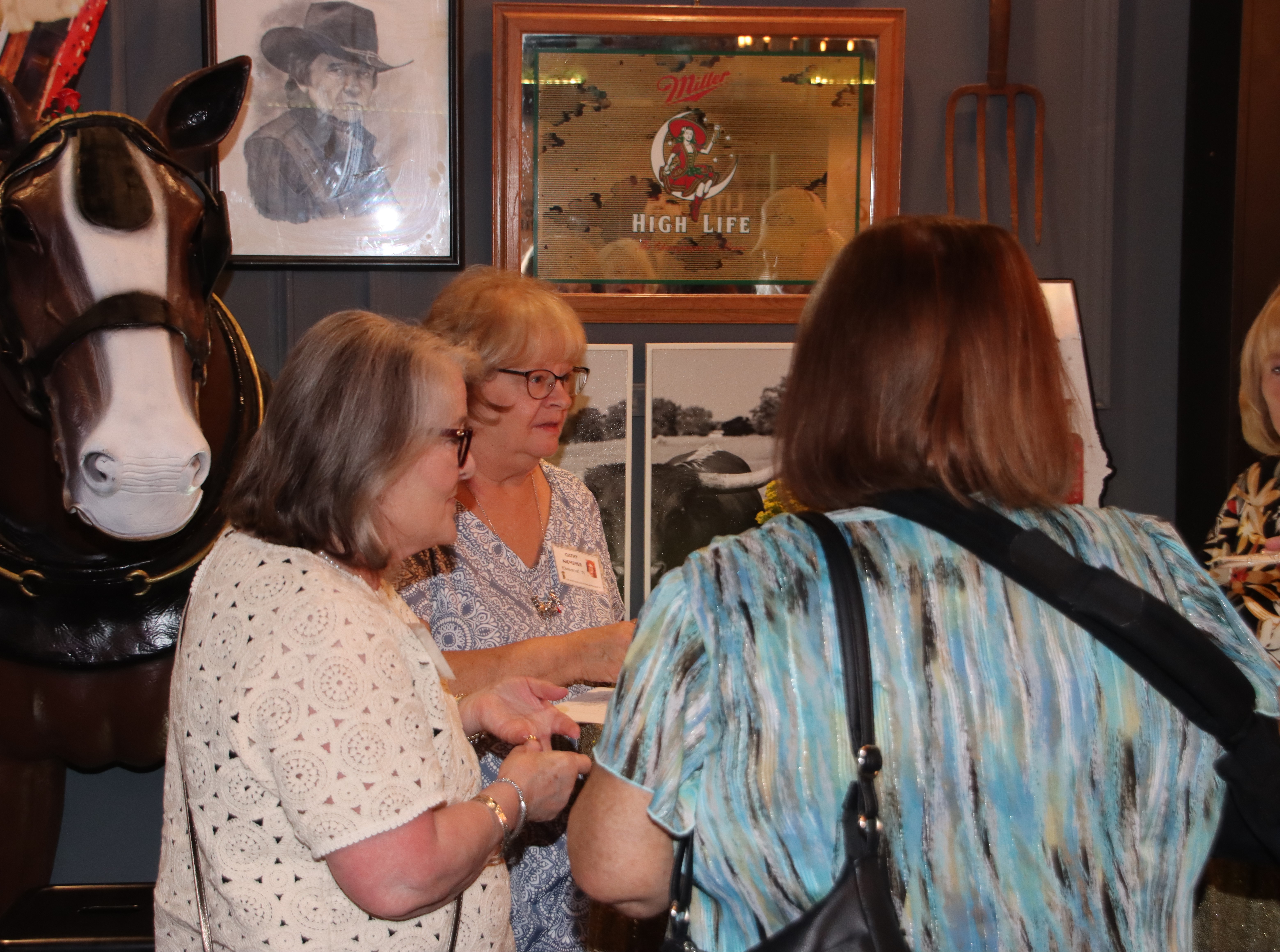 Ellen McRee (Brewer), Cathy Niemeyer (Ontiveros)