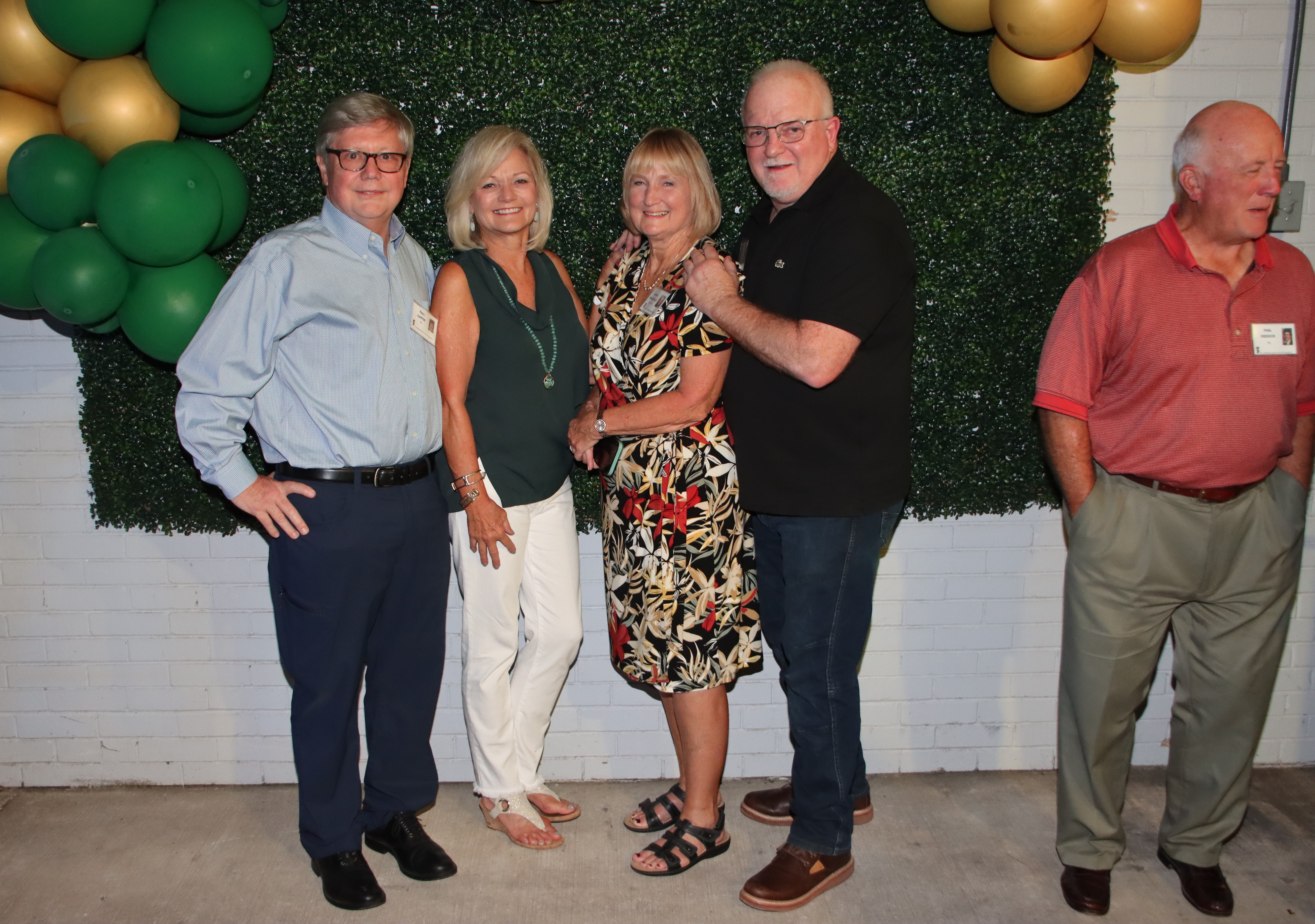 Paul Carter, Suzanne O'Brien (Windsor), Amelia Brakefield (Law), Bill Willis, Phil Riddick