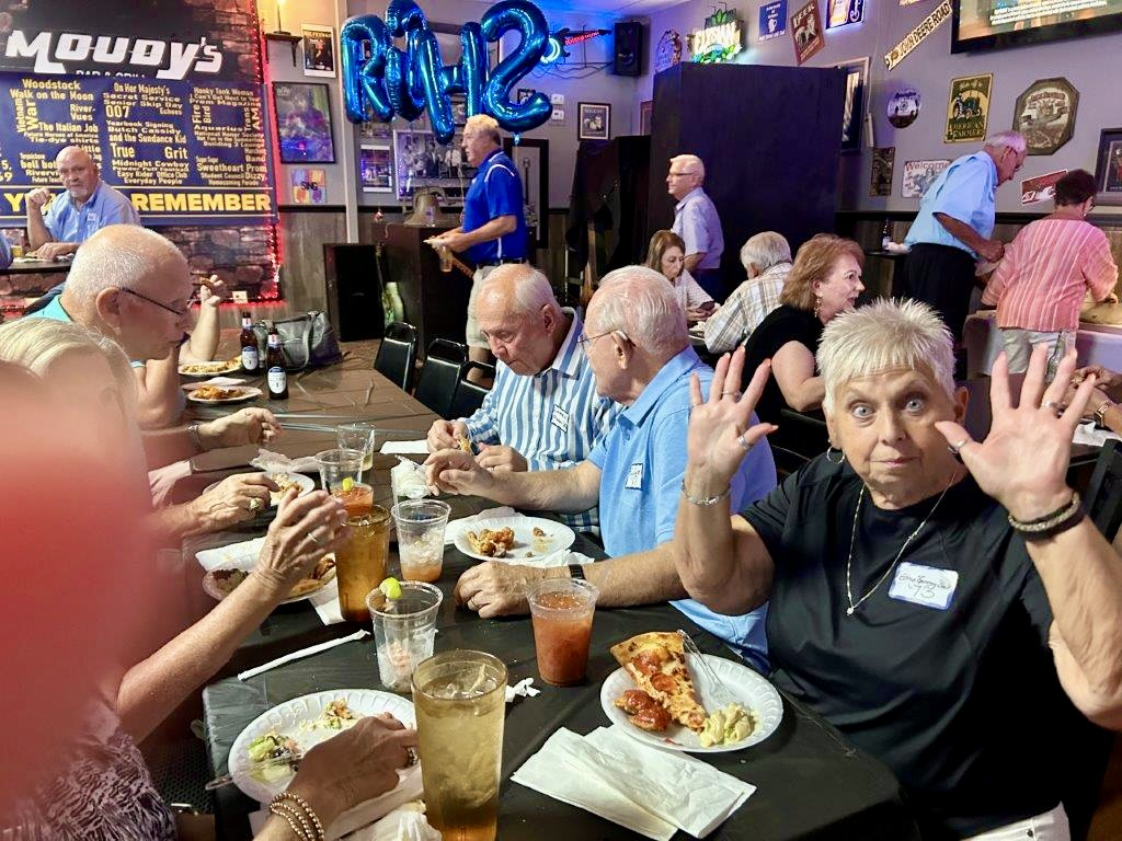 Edna & Friends - Please help with ID.