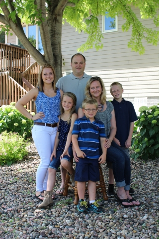 Heather, Stan, Jamie, Aidan, Ava and Isaac Mitzel