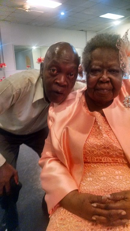 jr and aunt mae
