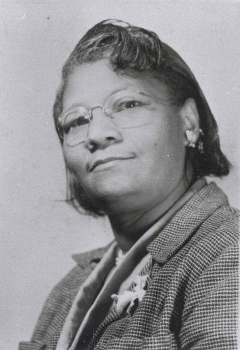 Margaret Vernell Howard Hollie, daughter of Lottie Mae Price & Percy Howard Sr.