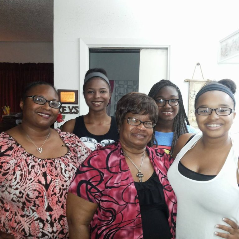 Nina and family Descendants of Mattie Price Johnson