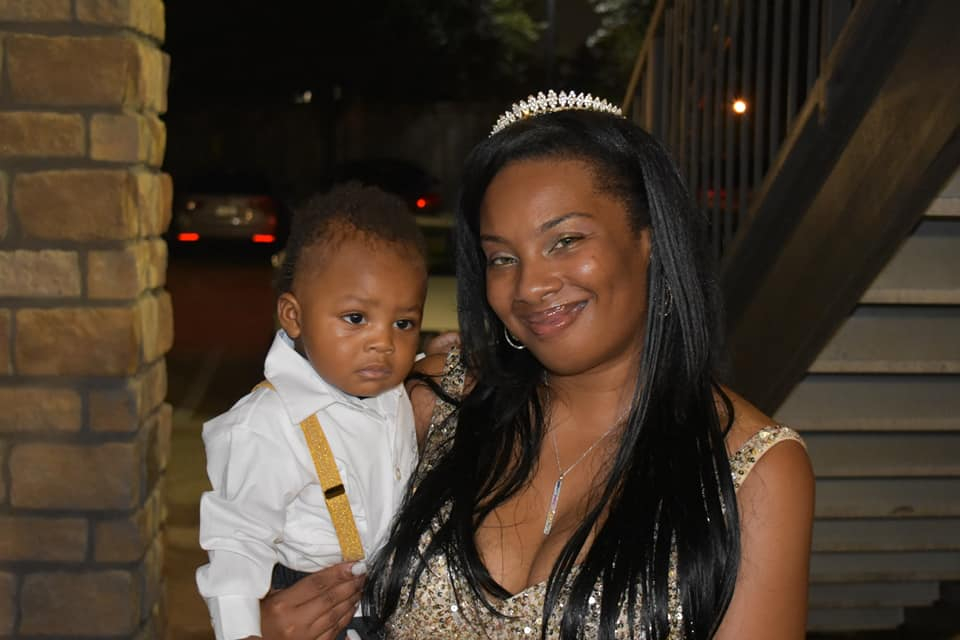Avery Brown , Amber Brown