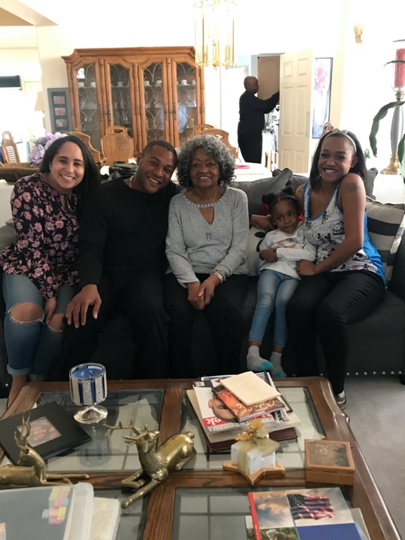 Emma Cox Harris with her grandchildren, Doug Harris, Brittney Harris, Jade Alma, And Saiyah Youngblood